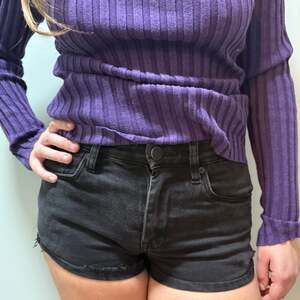 BLANKNYC Women's Mid Size Roll-Up Frayed Hem Denim Shorts Size 25